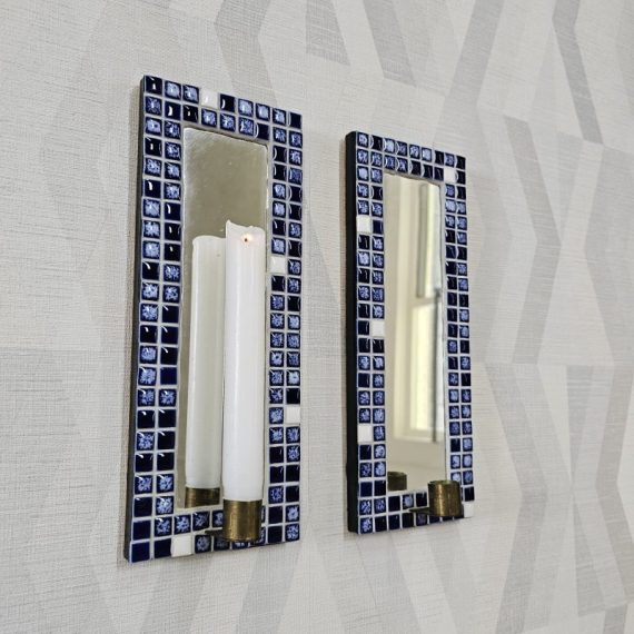 Set Wandkandelaren in blauw mozaïek met messing houders vintage Deens - 28x11cm - in zeer goede staat - setprijs € 60