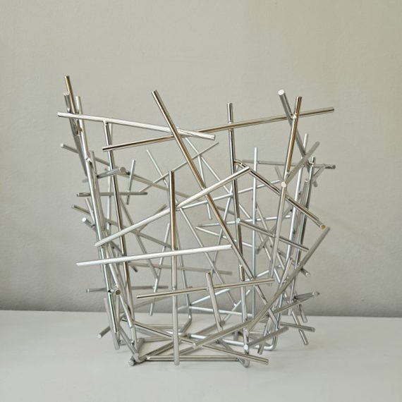 Rvs Alessi citrusmand fruitschaal 'Blow Up' 30x30cm - in nieuwstaat - ontworpen door Fratelli Campana, Italië - zilver uitvoering - gemerkt - € 70