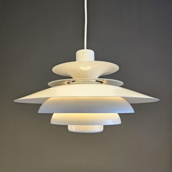 Deense Schalenlamp van Jeka, type Verona - Denemarken jaren 70, gemerkt - Ø32cm H20cm - in goede vintage staat met 2 zeer kleine pitjes op de lak van de grote schaal - geheel nagekeken en ophangklaar, wordt geleverd met alle toebehoren - € 320